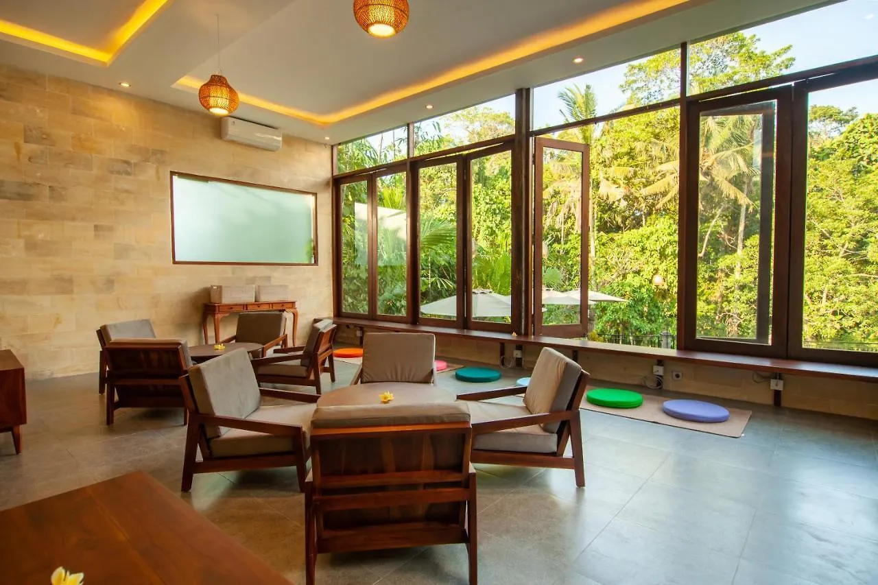 Ahamta Ubud By Prasi 3*,